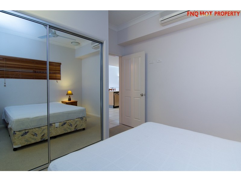 2/79 Spence St, Cairns City QLD 4870
