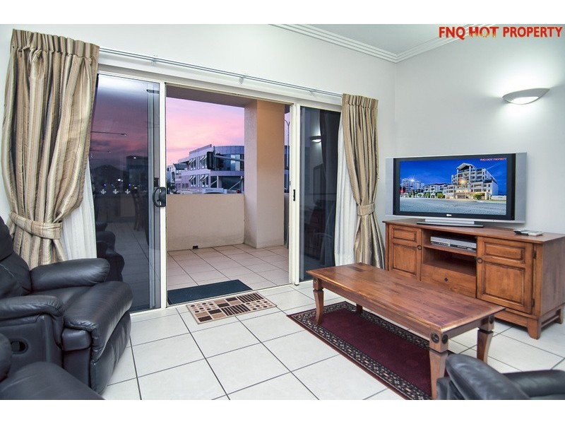 2/79 Spence St, Cairns City QLD 4870