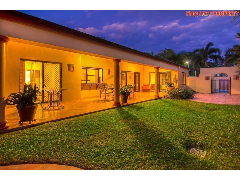 27 Gloucester Street, Whitfield QLD 4870