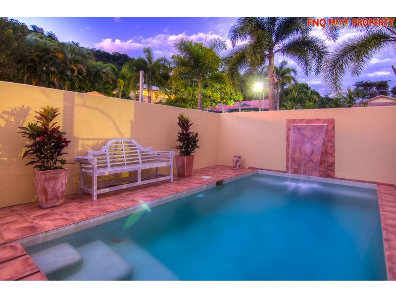 27 Gloucester Street, Whitfield QLD 4870