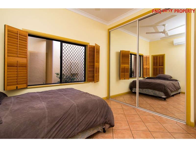 27 Gloucester Street, Whitfield QLD 4870