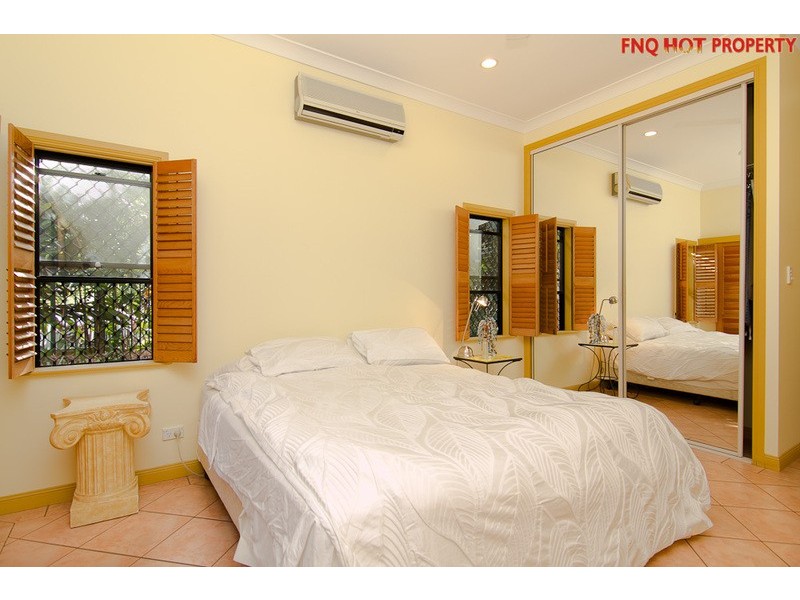 27 Gloucester Street, Whitfield QLD 4870