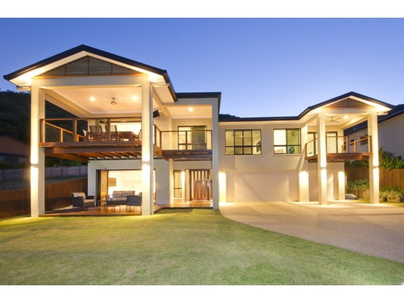 16 COCUS CR, Palm Cove QLD 4879