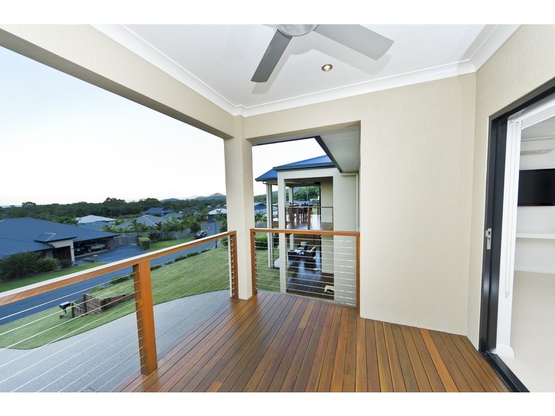 16 COCUS CR, Palm Cove QLD 4879