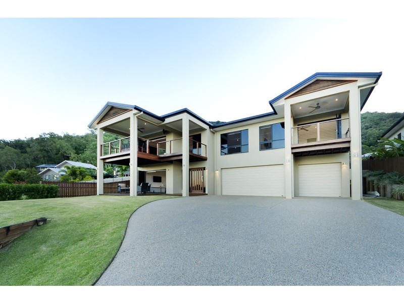 16 COCUS CR, Palm Cove QLD 4879