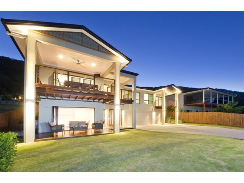 16 COCUS CR, Palm Cove QLD 4879