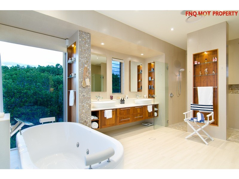 134 HARBOUR DRIVE, Trinity Park QLD 4879
