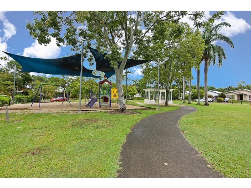 2 Burranong Street, Kewarra Beach QLD 4879
