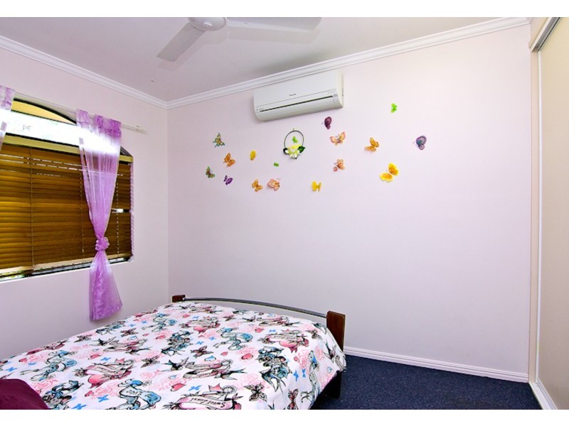 2 Burranong Street, Kewarra Beach QLD 4879