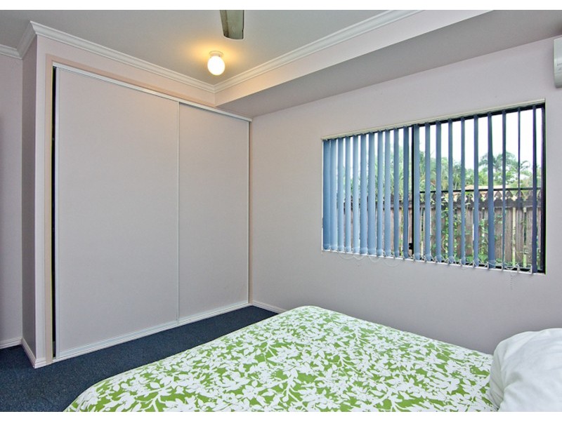 2 Burranong Street, Kewarra Beach QLD 4879