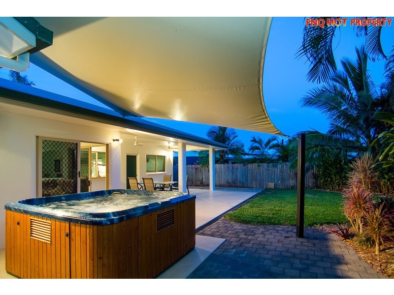 15 Shell Close, Kewarra Beach QLD 4879