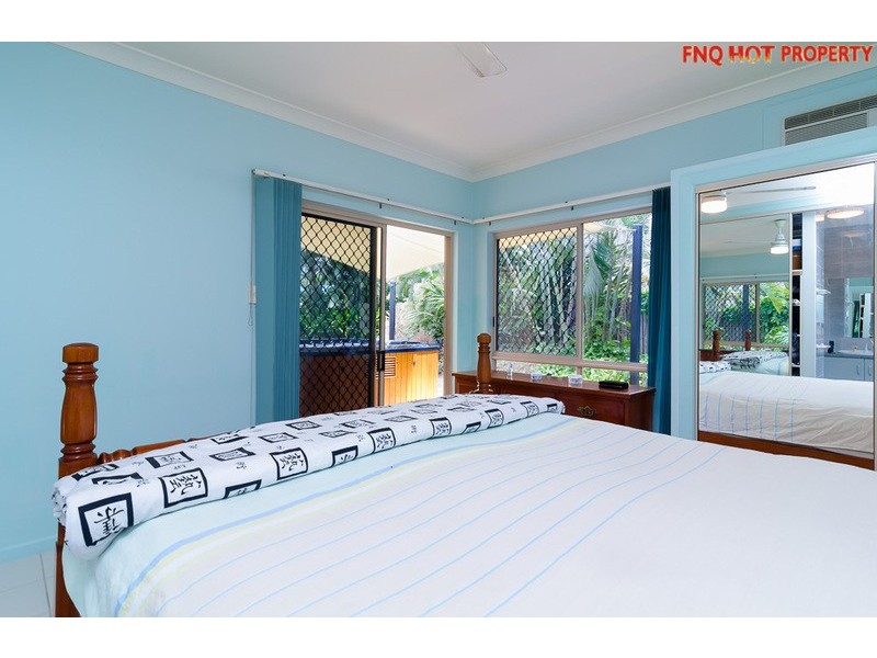 15 Shell Close, Kewarra Beach QLD 4879