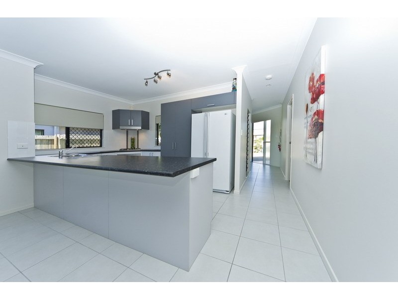 36 Redcap Bend, Trinity Park QLD 4879