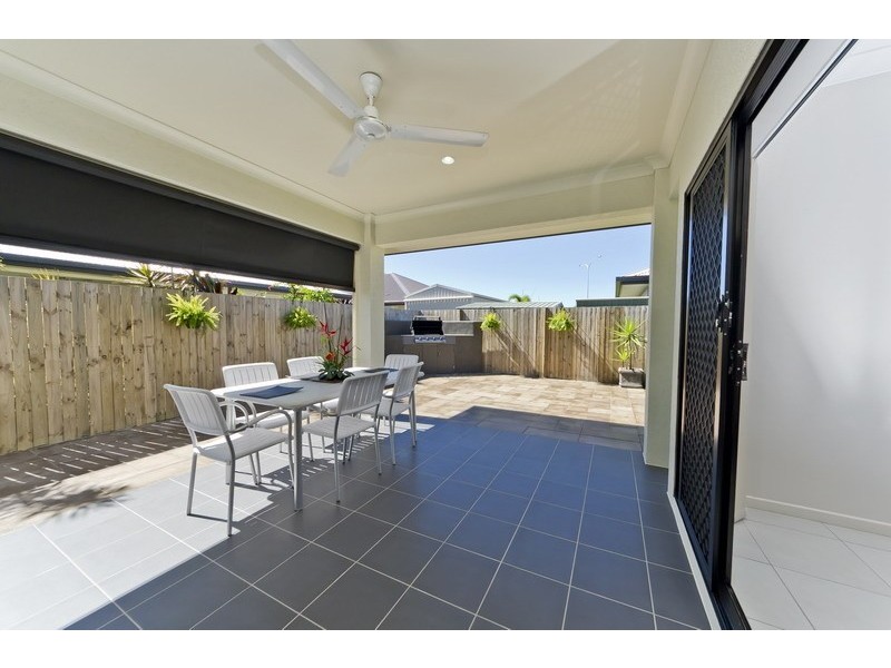 36 Redcap Bend, Trinity Park QLD 4879