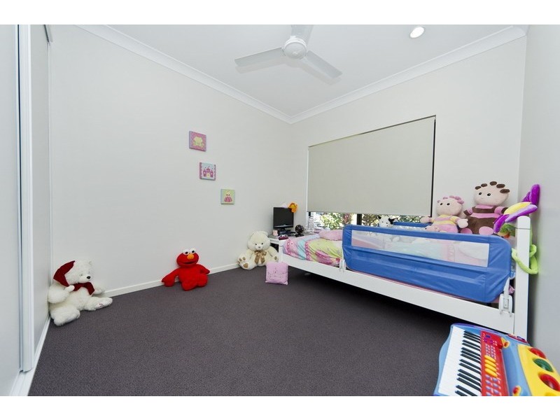 36 Redcap Bend, Trinity Park QLD 4879