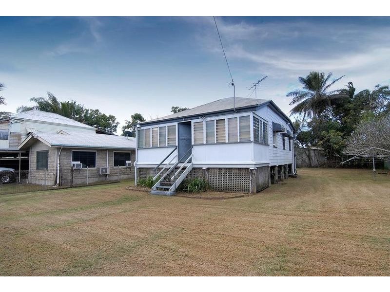 8  Miller Street, Cairns QLD 4870