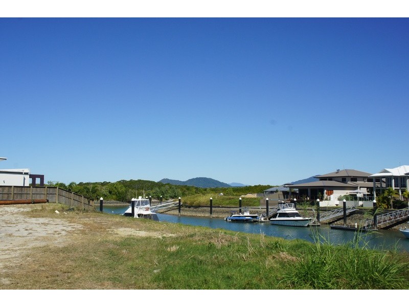 13-15  Ragamuffin Qy, Trinity Park QLD 4879