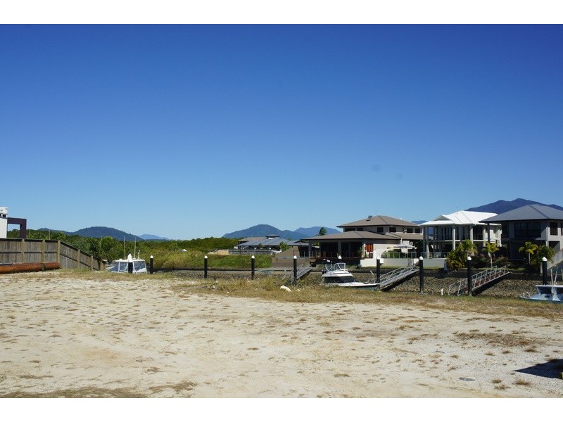 13-15  Ragamuffin Qy, Trinity Park QLD 4879