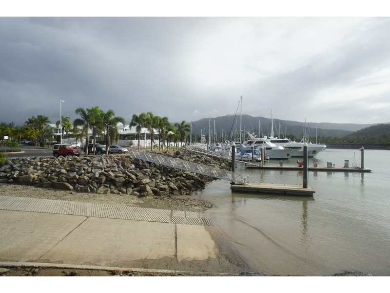 24 Buckley St, Yorkeys Knob QLD 4878