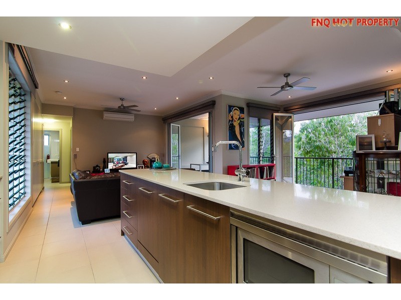 4/110 Harbour Drive, Trinity Park QLD 4879