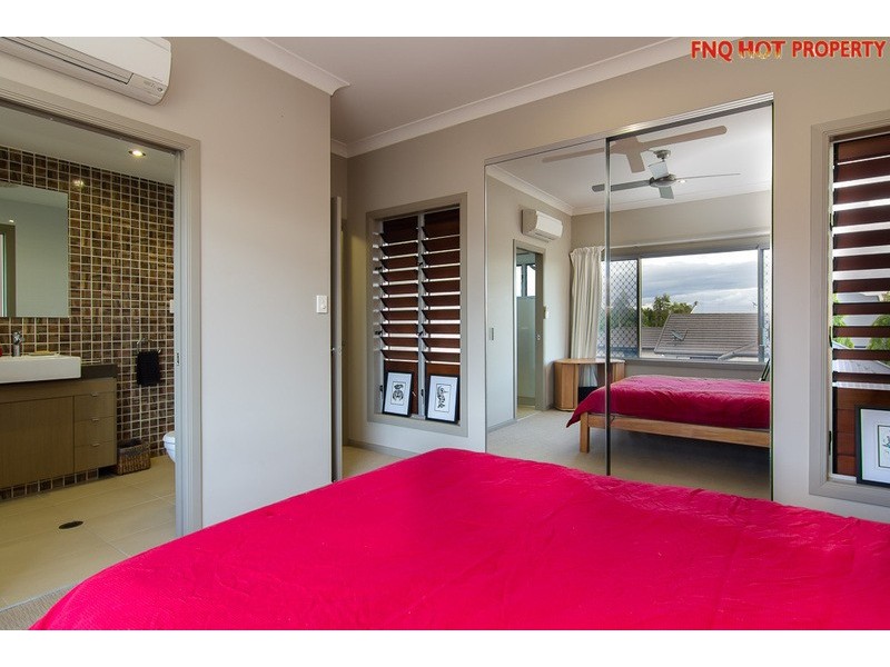 4/110 Harbour Drive, Trinity Park QLD 4879