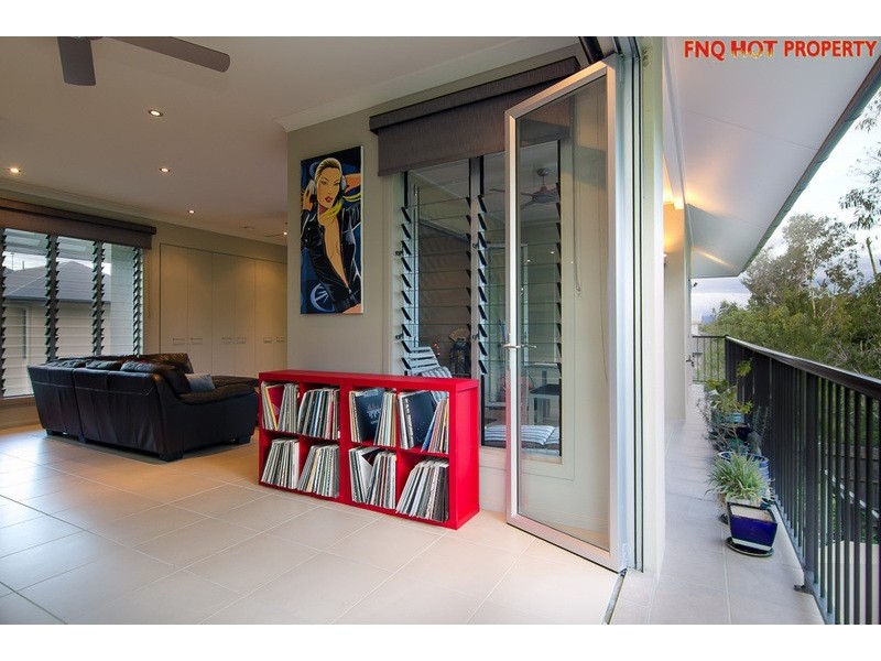 4/110 Harbour Drive, Trinity Park QLD 4879