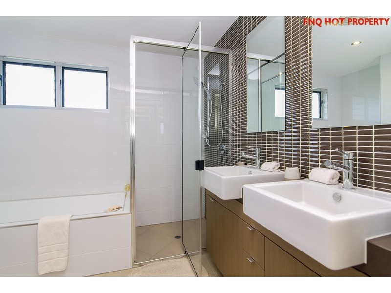 4/110 Harbour Drive, Trinity Park QLD 4879