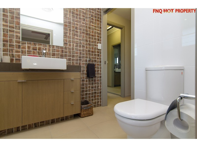 4/110 Harbour Drive, Trinity Park QLD 4879