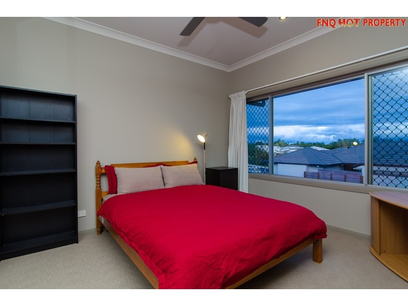 4/110 Harbour Drive, Trinity Park QLD 4879