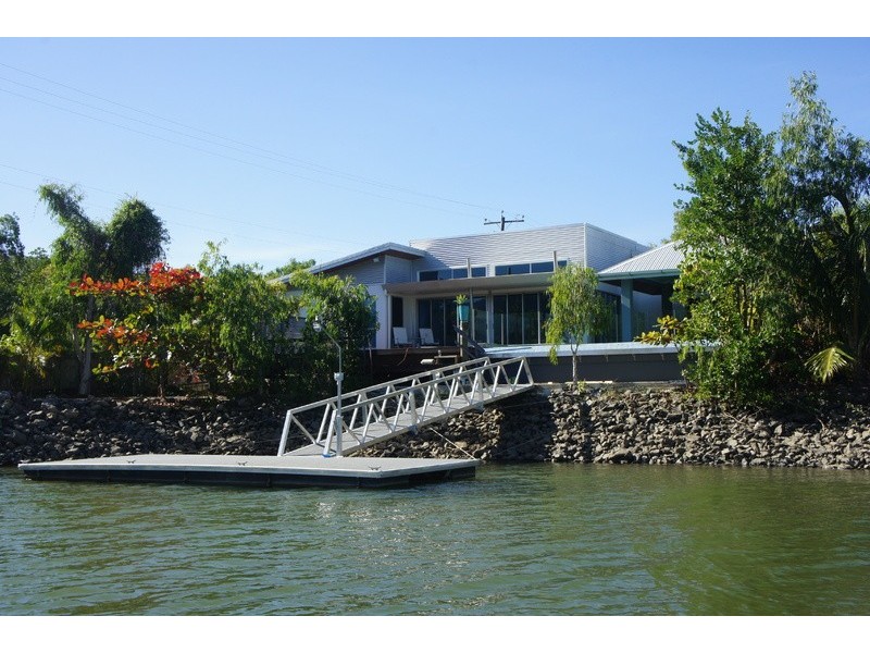 43 Riverside Parade, Trinity Park QLD 4879