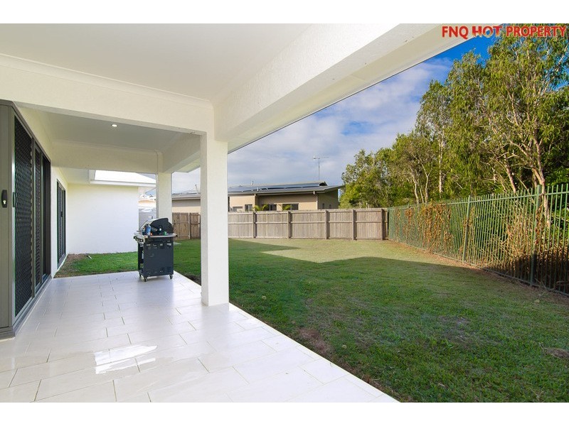 1 Icefire Quay, Trinity Park QLD 4879