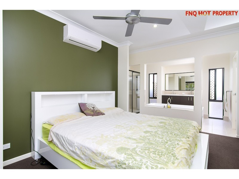 1 Icefire Quay, Trinity Park QLD 4879