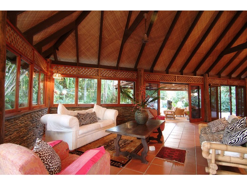 19  Satellite Street, Clifton Beach QLD 4879