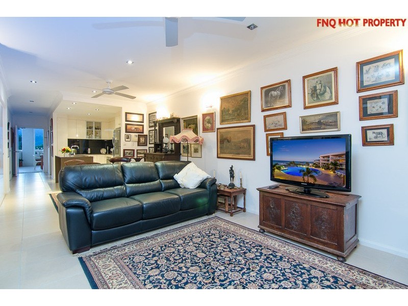 306/93 Vasey Esplanade, Trinity Beach QLD 4879