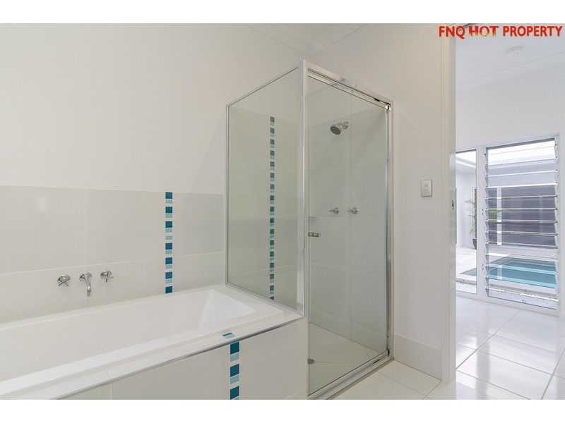 132 Harbour Drive, Trinity Park QLD 4879