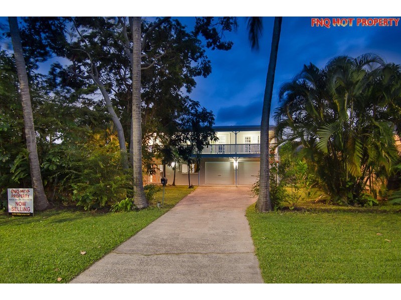 49 Terebra St, Palm Cove QLD 4879