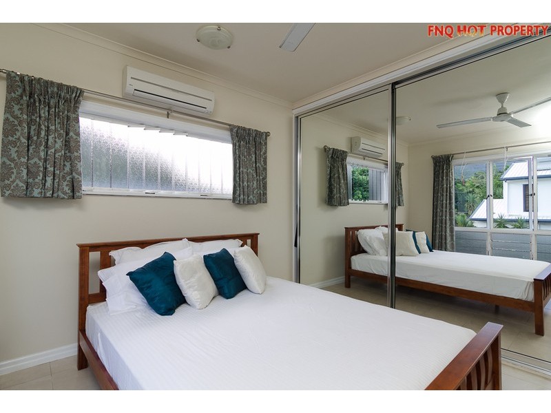 49 Terebra St, Palm Cove QLD 4879