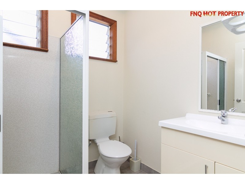49 Terebra St, Palm Cove QLD 4879