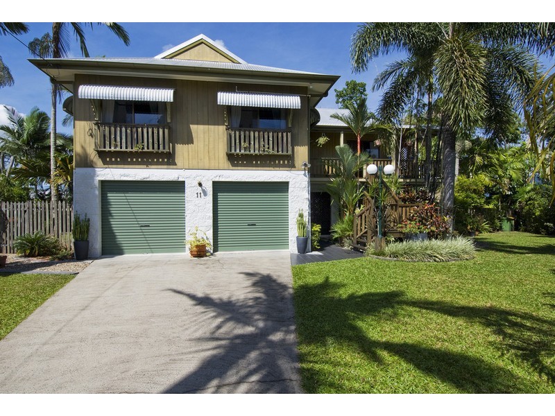 11 MARGO ST, Yorkeys Knob QLD 4878