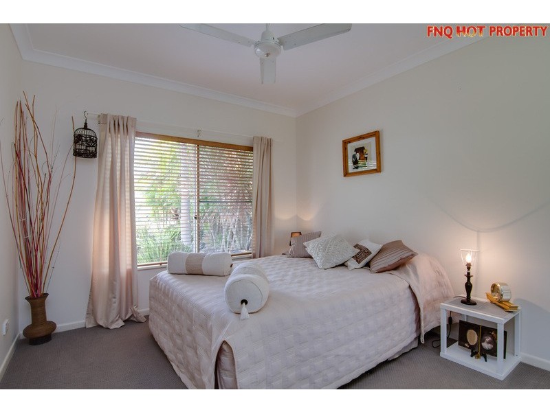 40 Iridescent Drive, Trinity Park QLD 4879