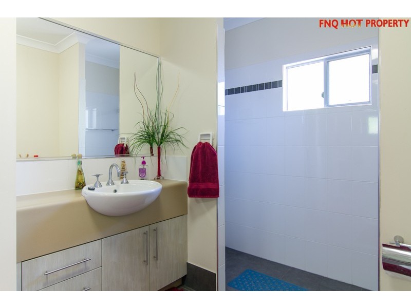 40 Iridescent Drive, Trinity Park QLD 4879