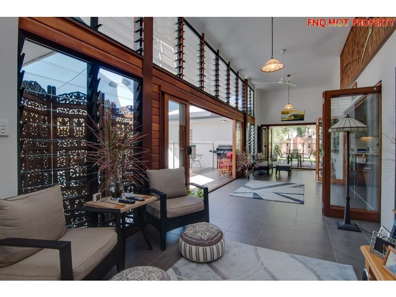 40 Iridescent Drive, Trinity Park QLD 4879