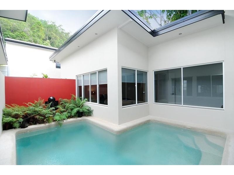2 Carmelo Close, Whitfield QLD 4870