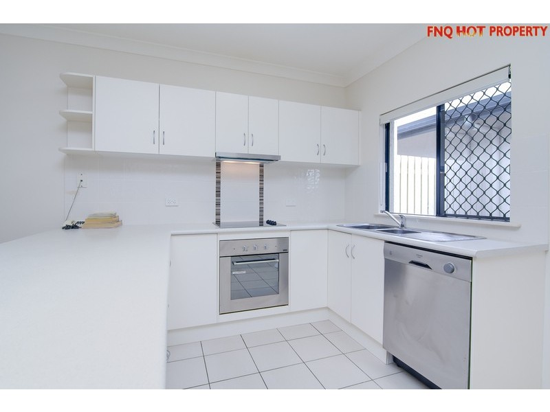 3/53 Kambara St, White Rock QLD 4868