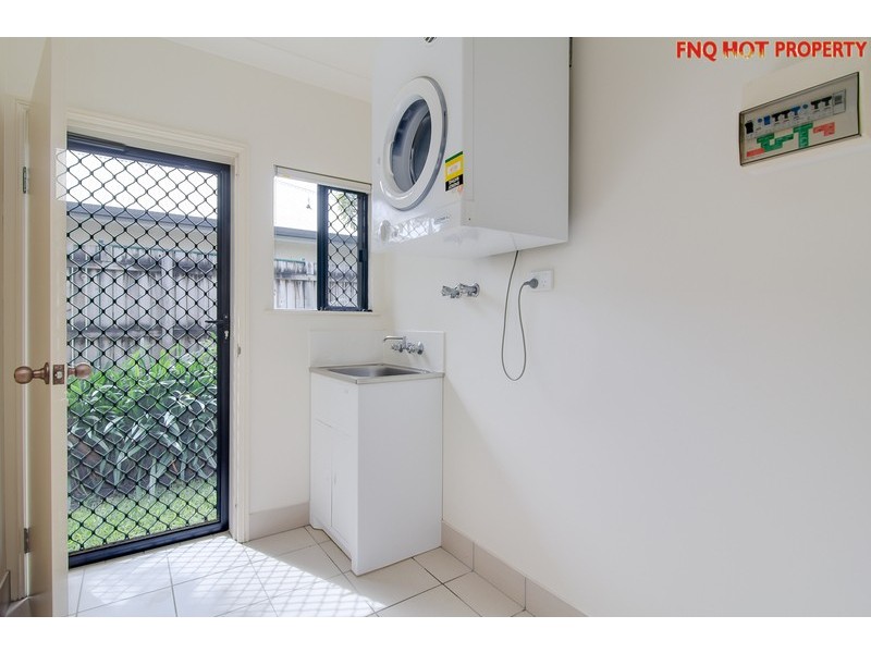 3/53 Kambara St, White Rock QLD 4868