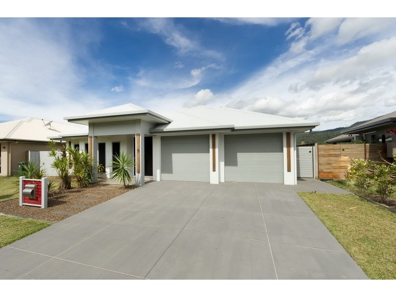 9 Bowline Place, Trinity Beach QLD 4879