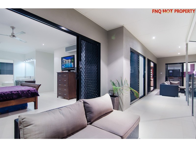 72 Harbour Drive, Trinity Park QLD 4879