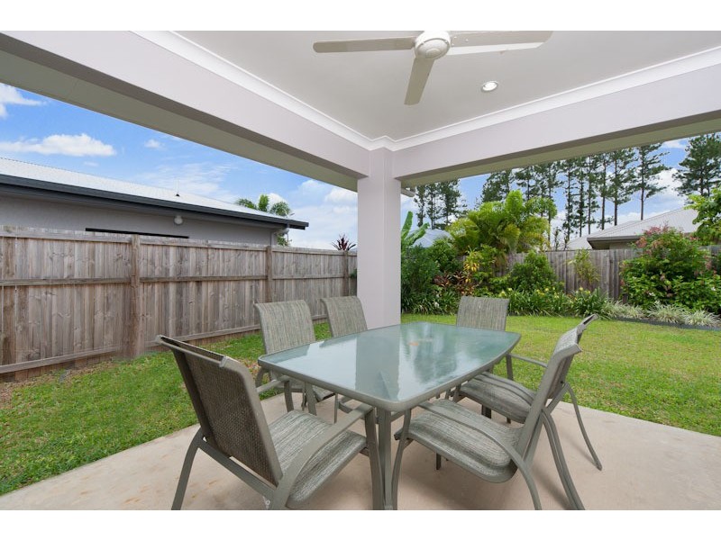 11 Murrinda Gdn, Trinity Park QLD 4879