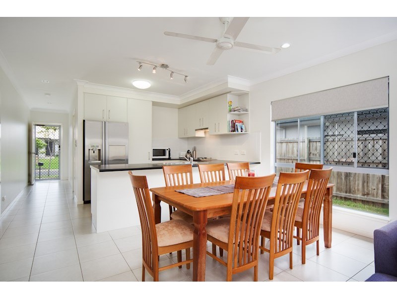 11 Murrinda Gdn, Trinity Park QLD 4879