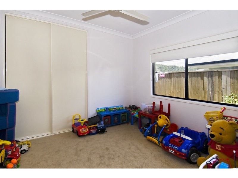 11 Bowline Cl, Trinity Beach QLD 4879